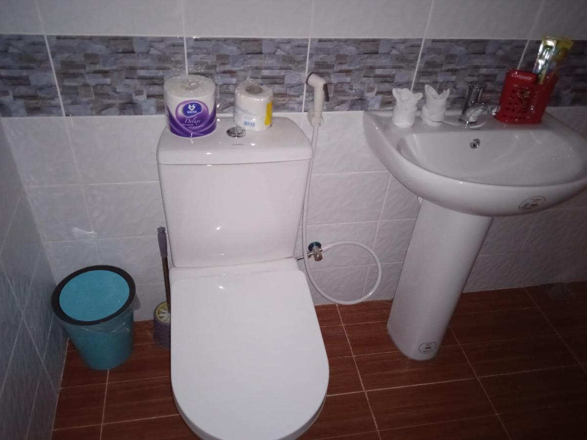 Sarah'S Garden Bnb & Spa Bed and Breakfast Clarin  Esterno foto