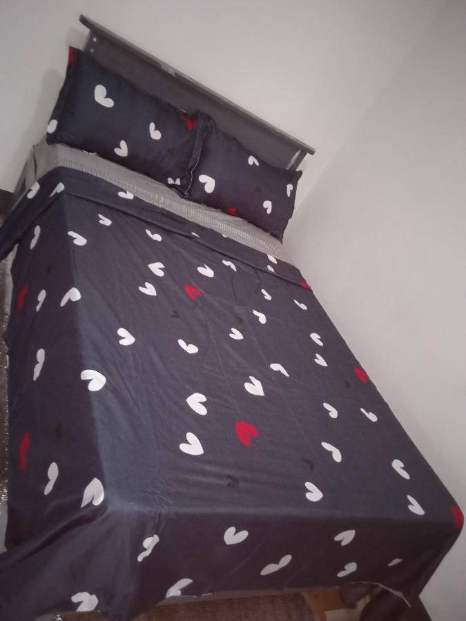 Sarah'S Garden Bnb & Spa Bed and Breakfast Clarin  Esterno foto