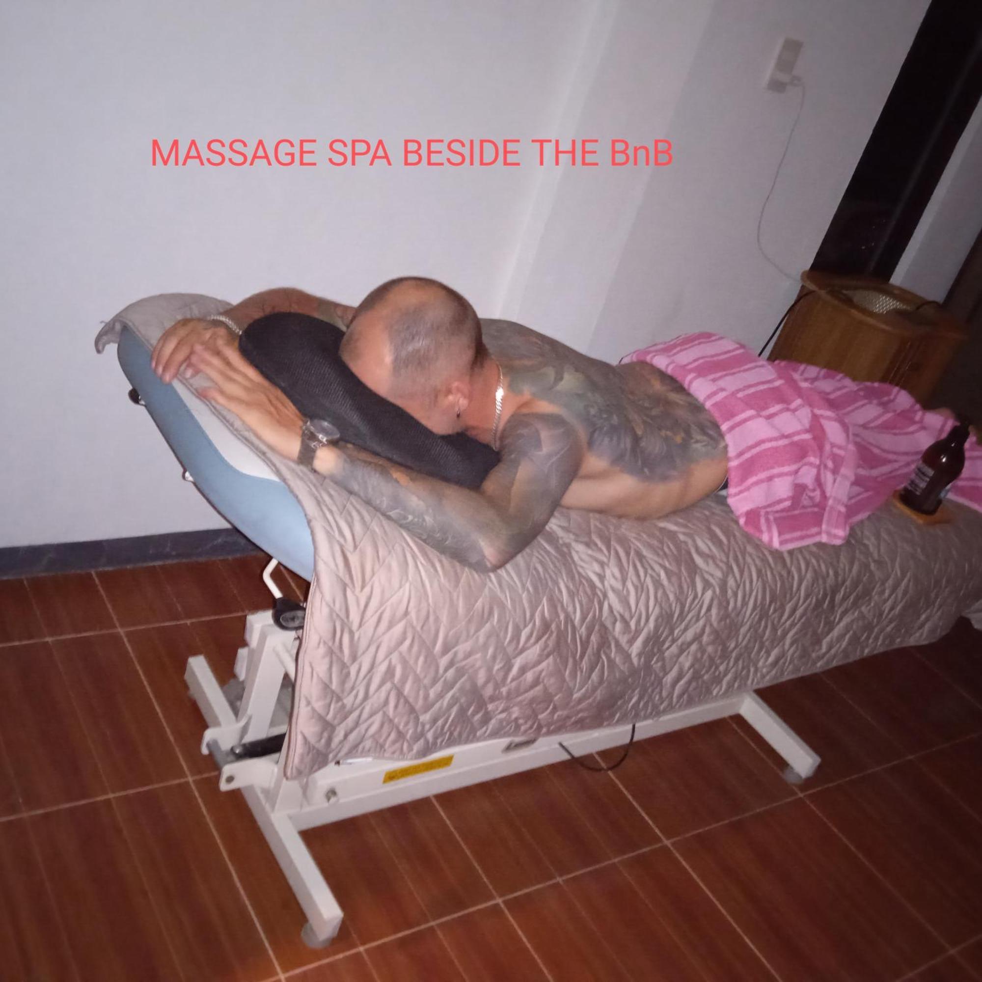 Sarah'S Garden Bnb & Spa Bed and Breakfast Clarin  Esterno foto