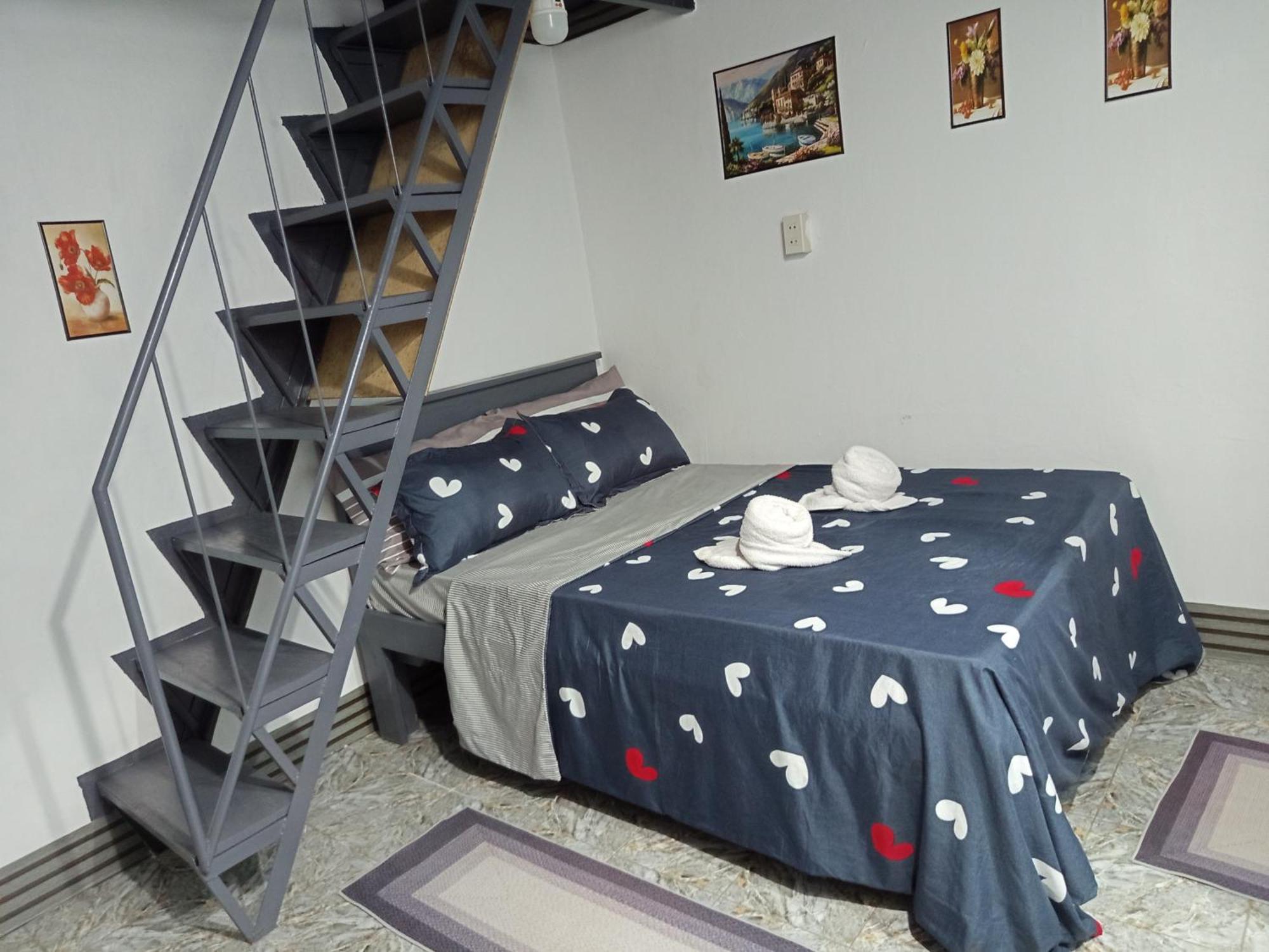 Sarah'S Garden Bnb & Spa Bed and Breakfast Clarin  Esterno foto
